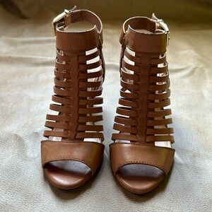 Vince Camuto Heel Size 7.5